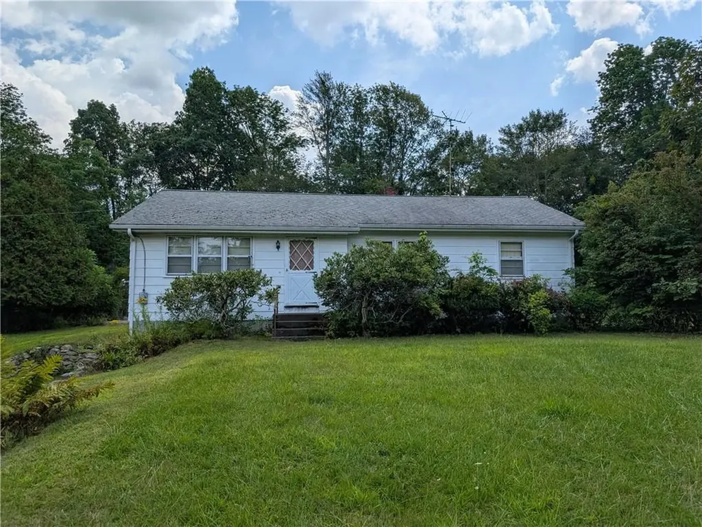 28 A North Road Foster RI 02825