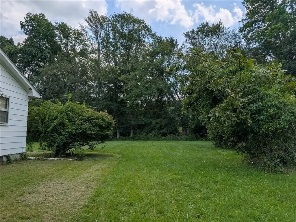 28 A North Road Foster RI 02825