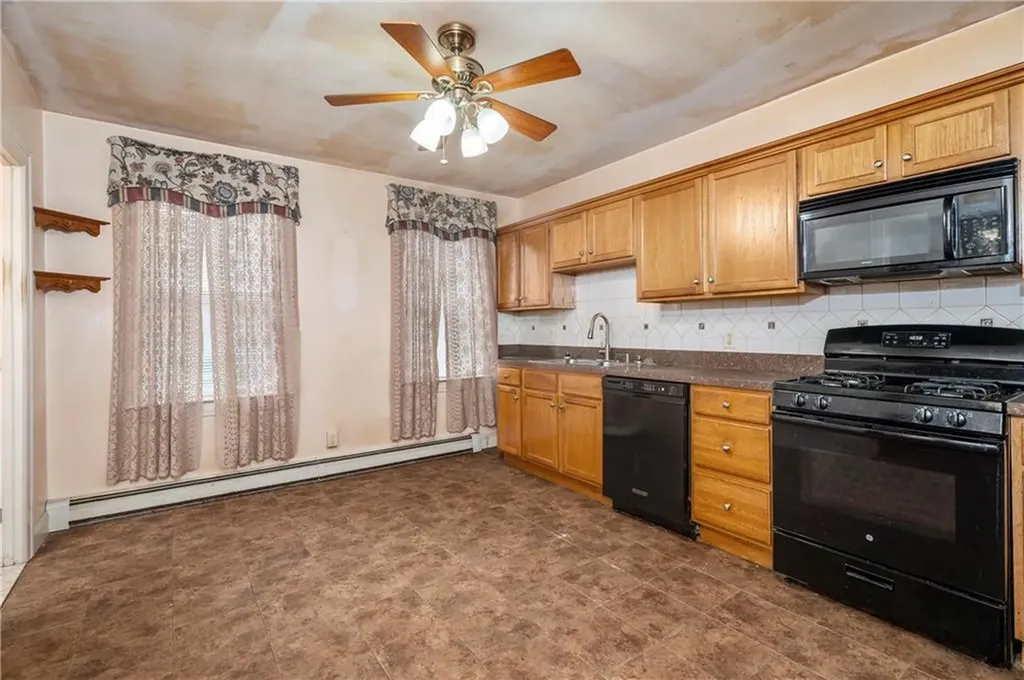 37 39 Main Street Cumberland RI 02864