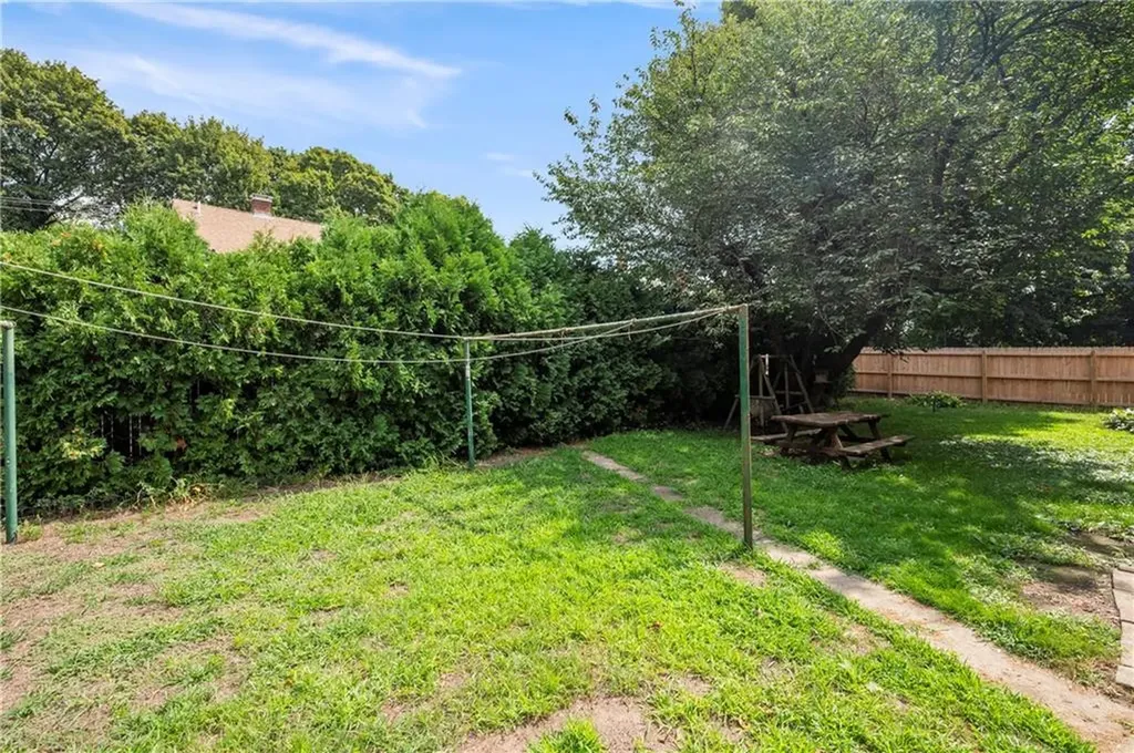 37 39 Main Street Cumberland RI 02864