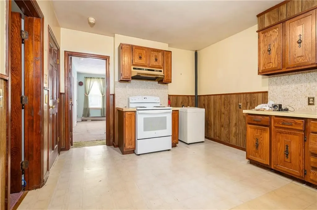 37 39 Main Street Cumberland RI 02864