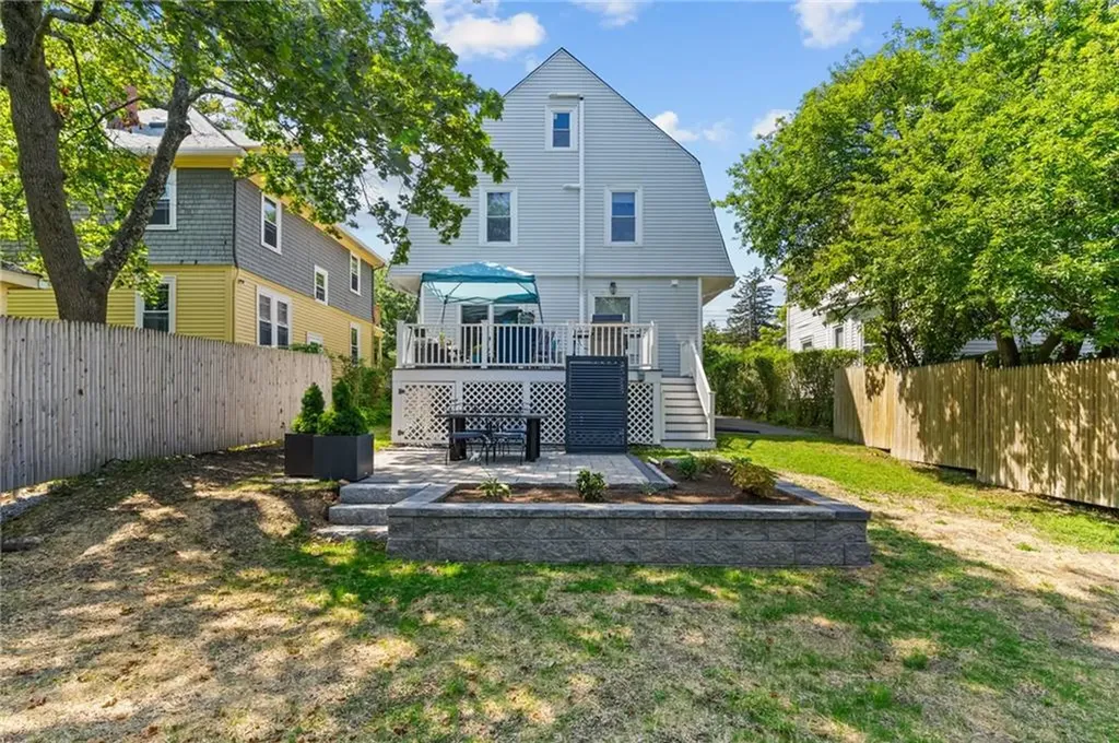 621 Hope Street Providence RI 02906
