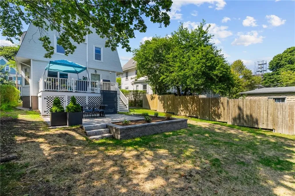 621 Hope Street Providence RI 02906