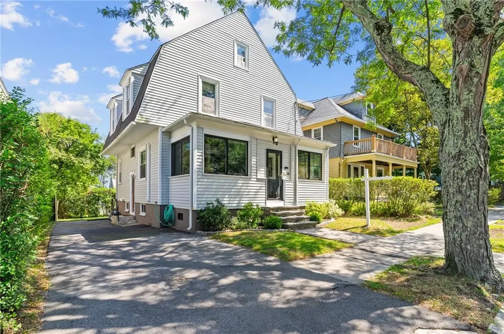 621 Hope Street Providence RI 02906
