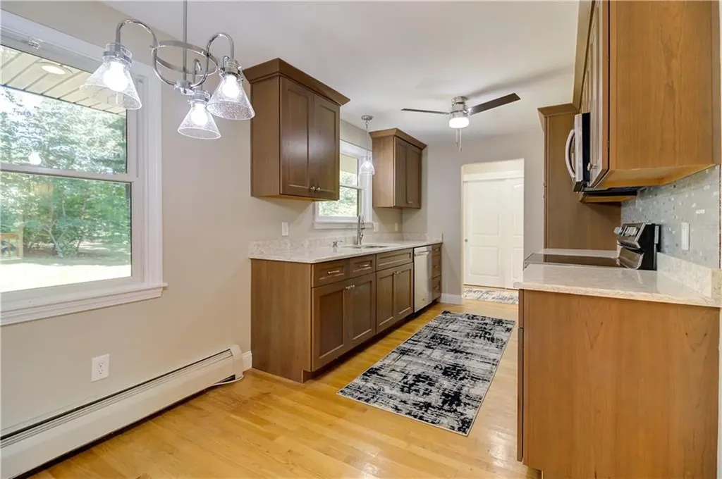 6 Pine Lane Johnston RI 02919
