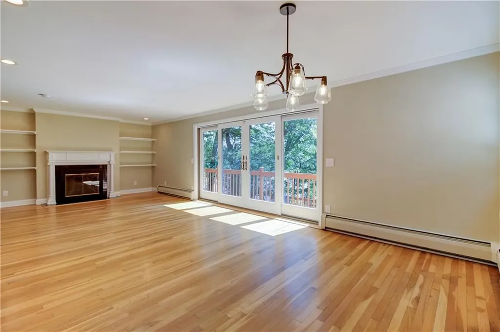 6 Pine Lane Johnston RI 02919
