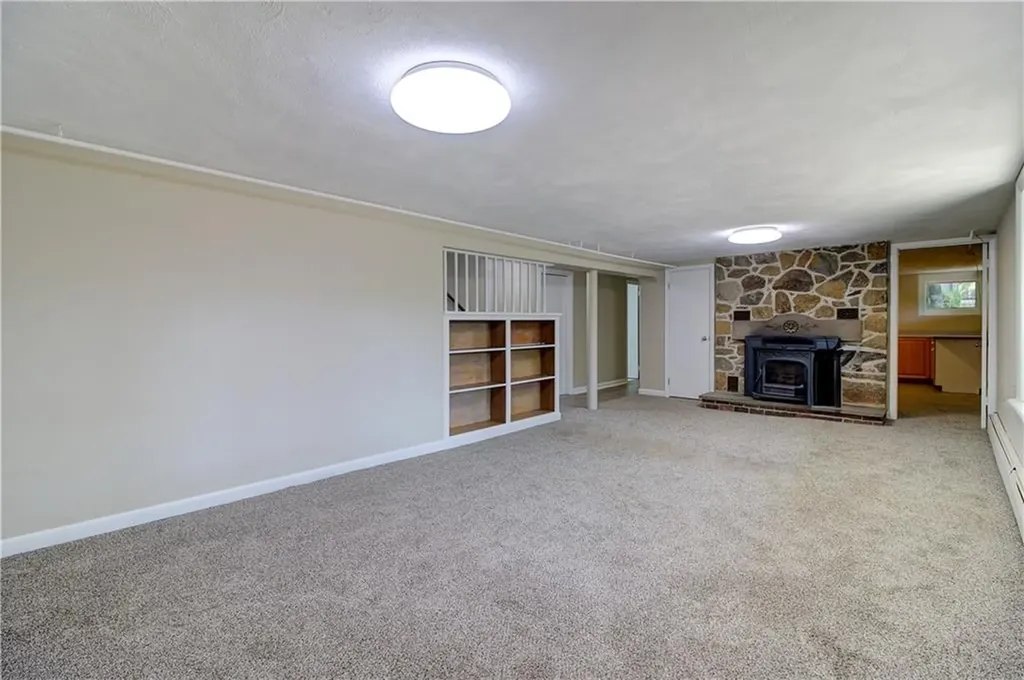 6 Pine Lane Johnston RI 02919