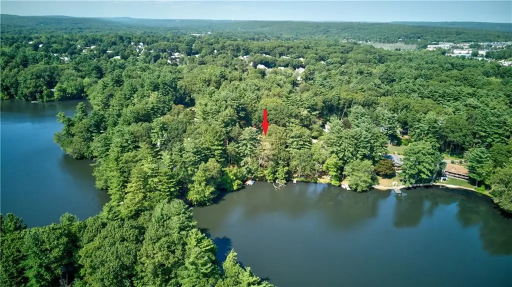 6 Pine Lane Johnston RI 02919