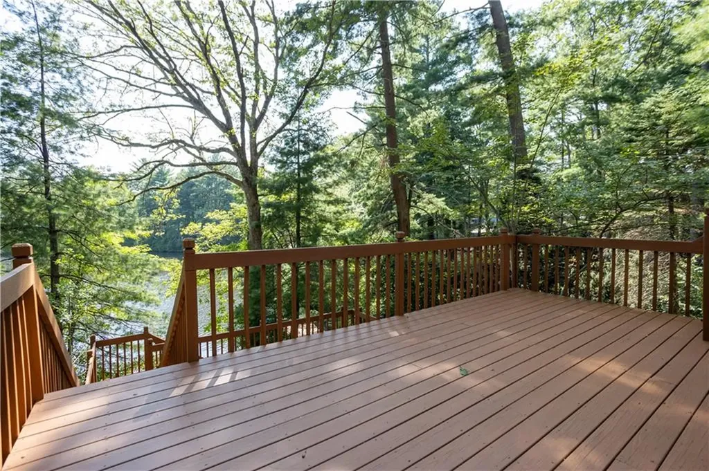 6 Pine Lane Johnston RI 02919
