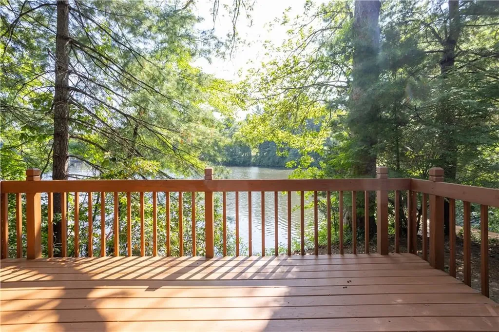 6 Pine Lane Johnston RI 02919