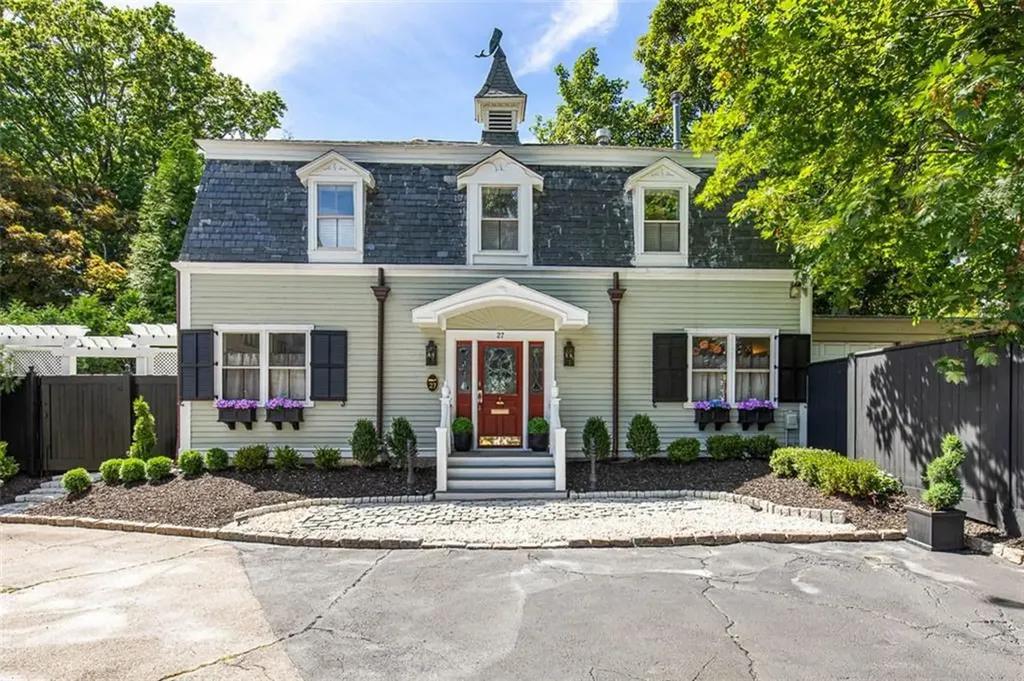 27 Young Orchard Avenue Providence RI 02906