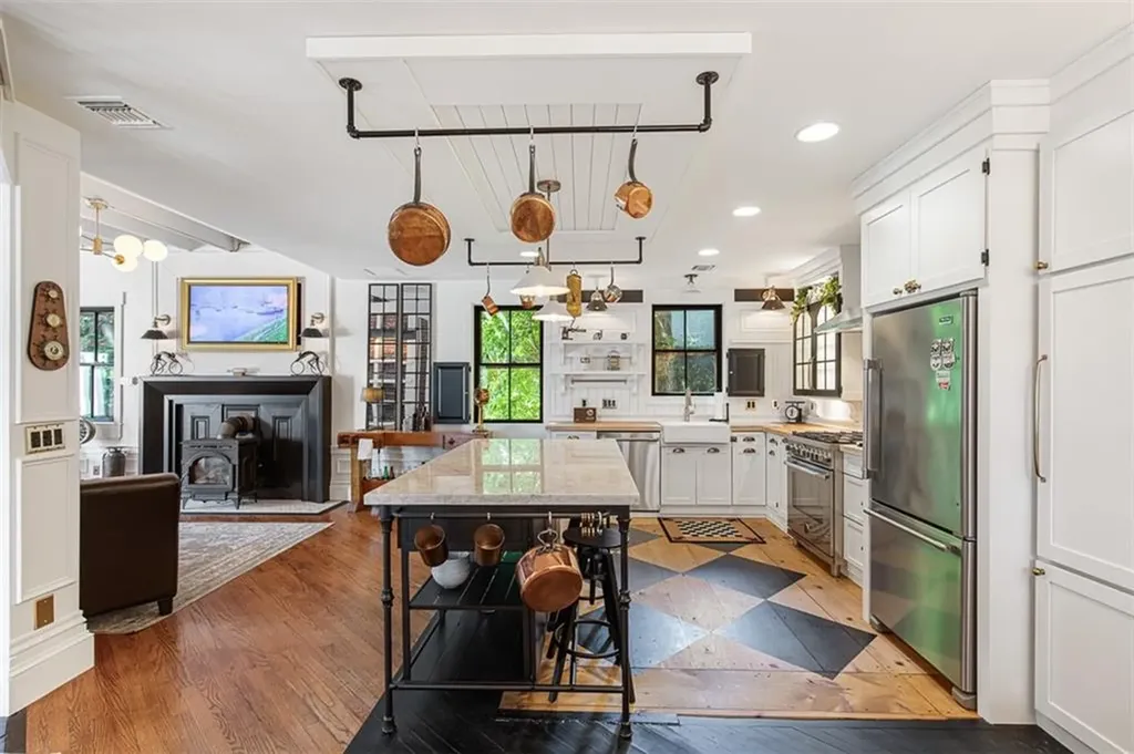 27 Young Orchard Avenue Providence RI 02906