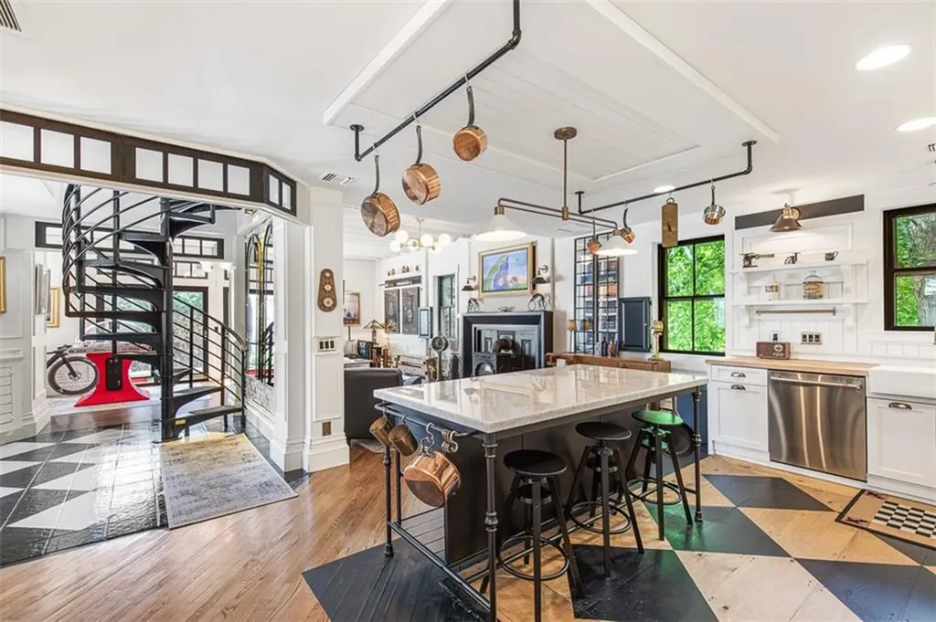 27 Young Orchard Avenue Providence RI 02906