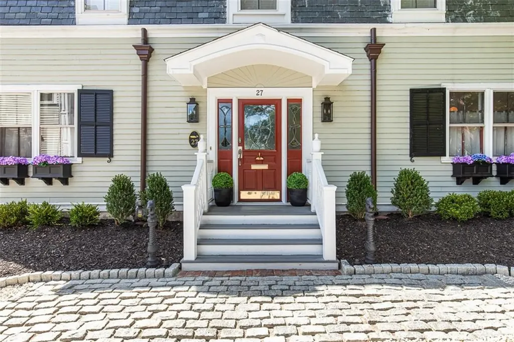 27 Young Orchard Avenue Providence RI 02906