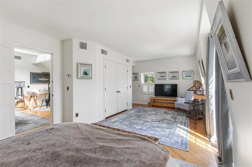 27 Young Orchard Avenue Providence RI 02906