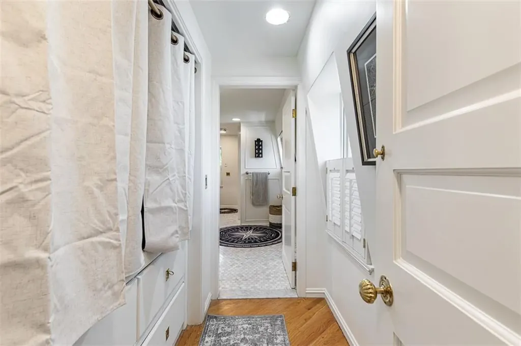27 Young Orchard Avenue Providence RI 02906