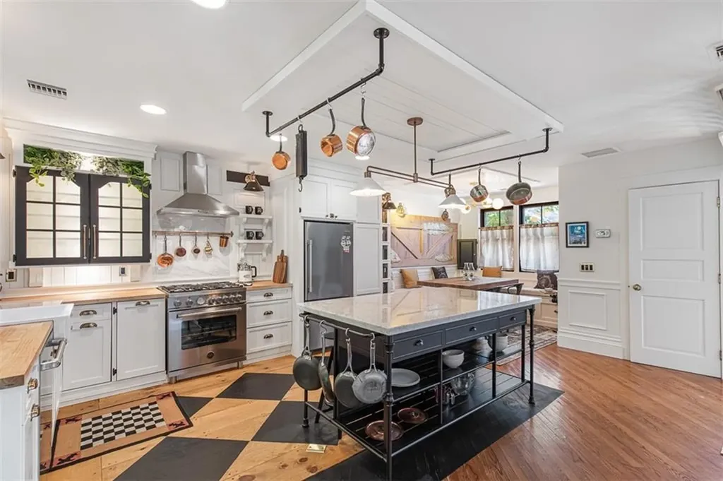 27 Young Orchard Avenue Providence RI 02906