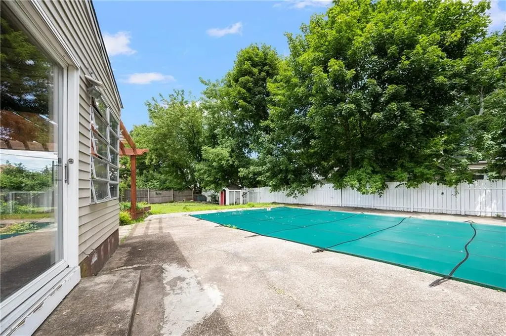 48 Piedmont Street Woonsocket RI 02895