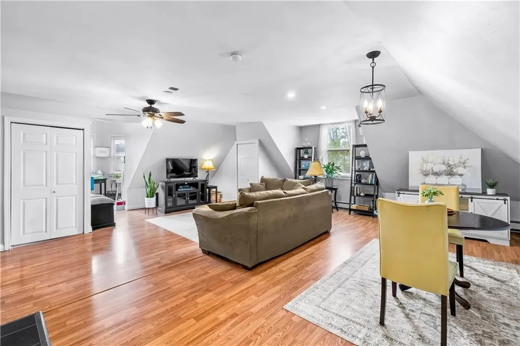 426 Blackstone Street Woonsocket RI 02895