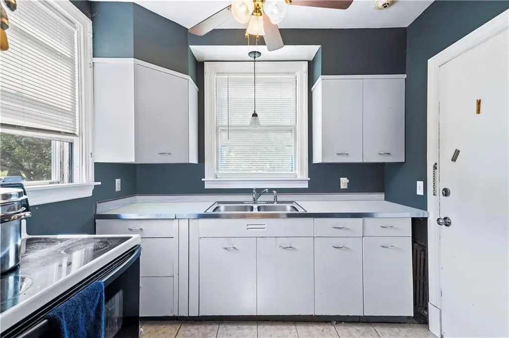 426 Blackstone Street Woonsocket RI 02895