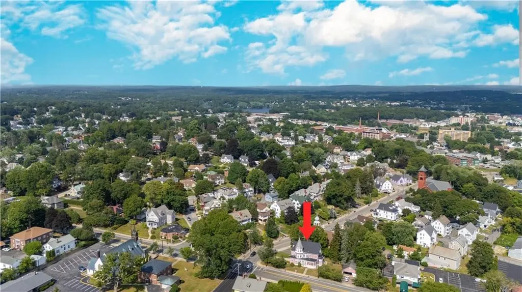 426 Blackstone Street Woonsocket RI 02895