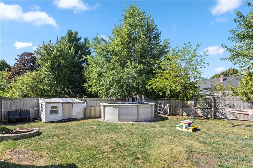 15 Archer Street Pawtucket RI 02861