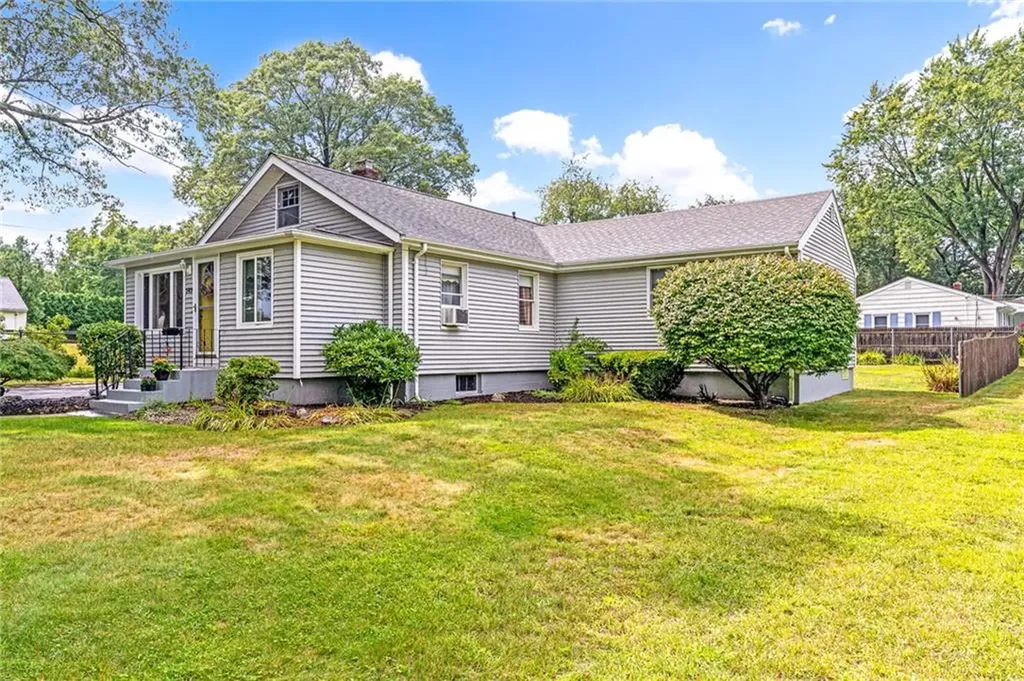 145 Spooner Avenue Warwick RI 02886