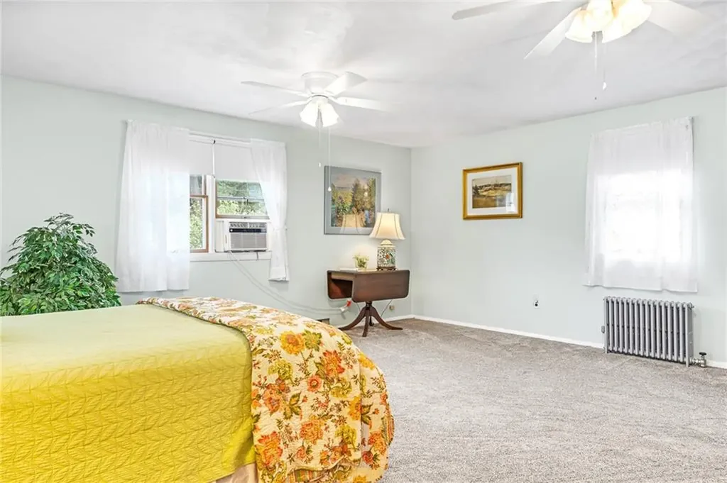 145 Spooner Avenue Warwick RI 02886