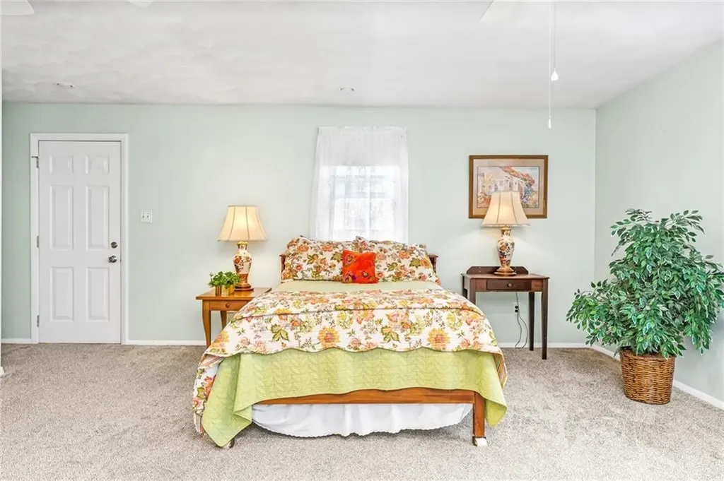 145 Spooner Avenue Warwick RI 02886