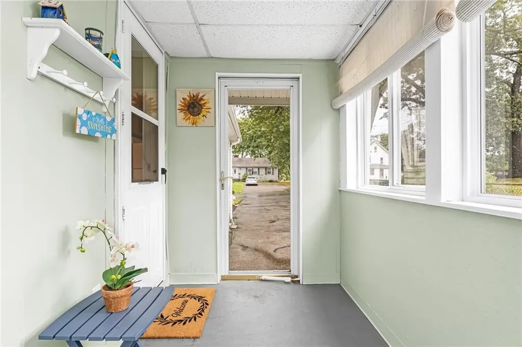 145 Spooner Avenue Warwick RI 02886