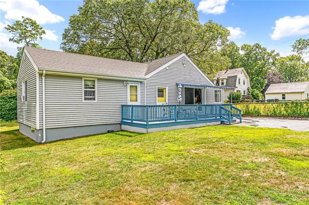 145 Spooner Avenue Warwick RI 02886