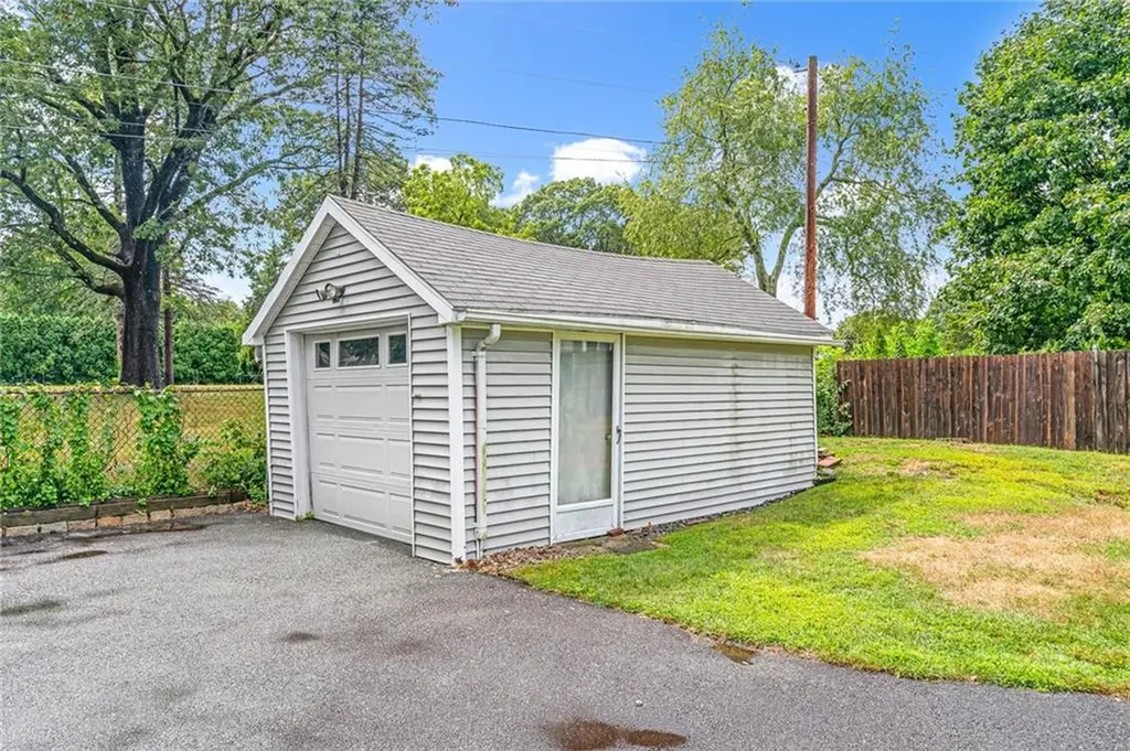145 Spooner Avenue Warwick RI 02886