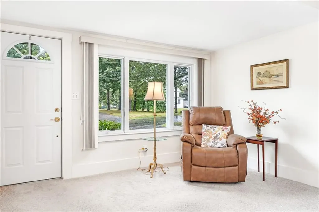145 Spooner Avenue Warwick RI 02886