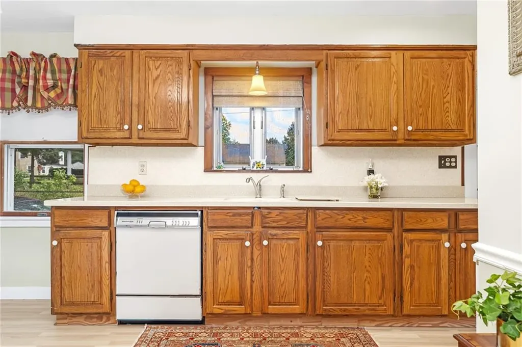 145 Spooner Avenue Warwick RI 02886