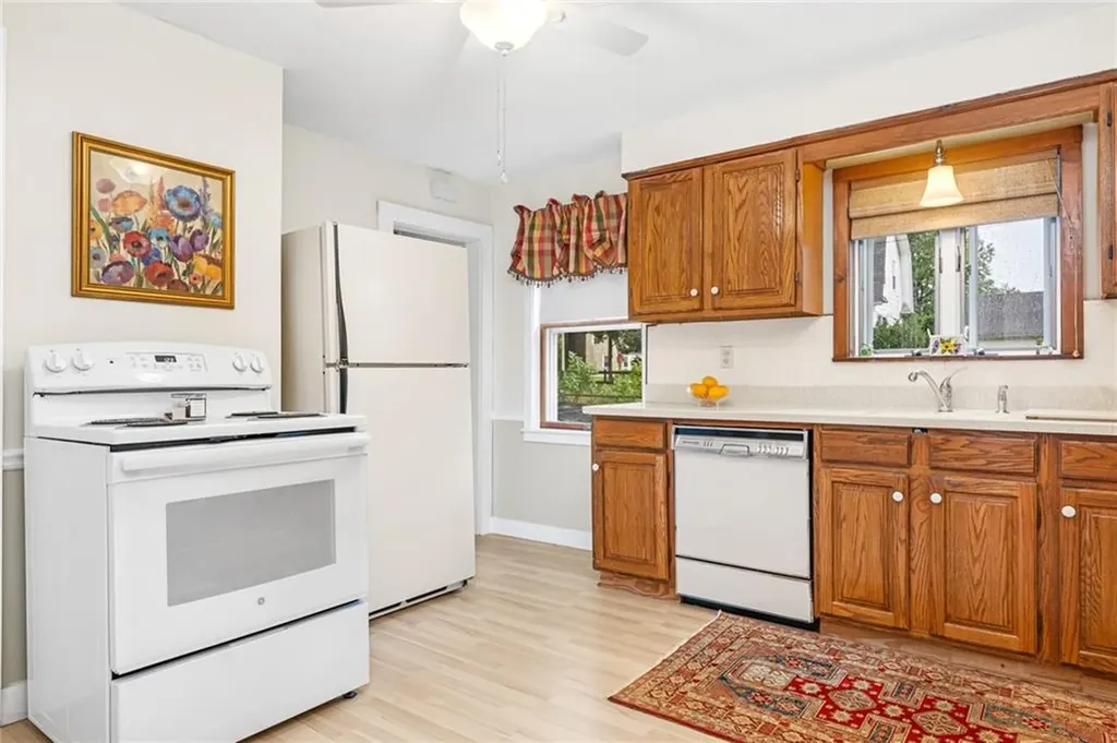 145 Spooner Avenue Warwick RI 02886