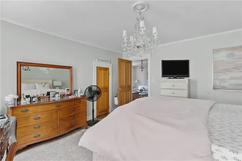 62 Dixon Street Newport RI 02840