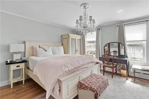 62 Dixon Street Newport RI 02840