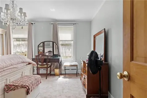 62 Dixon Street Newport RI 02840