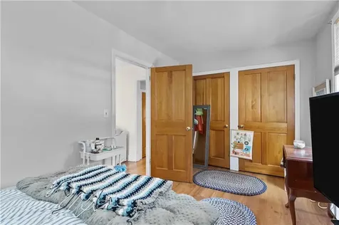 62 Dixon Street Newport RI 02840