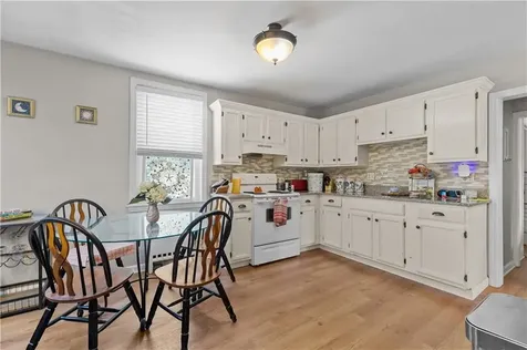 62 Dixon Street Newport RI 02840