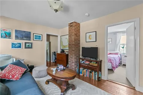 62 Dixon Street Newport RI 02840