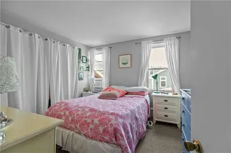 62 Dixon Street Newport RI 02840