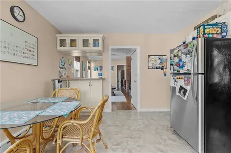 62 Dixon Street Newport RI 02840