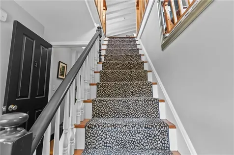 62 Dixon Street Newport RI 02840