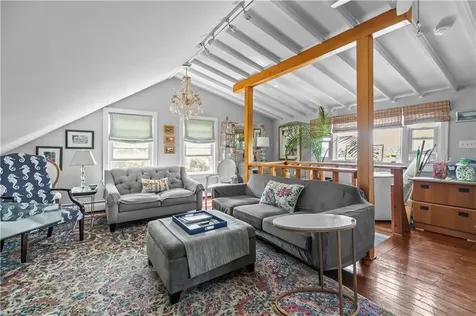 62 Dixon Street Newport RI 02840