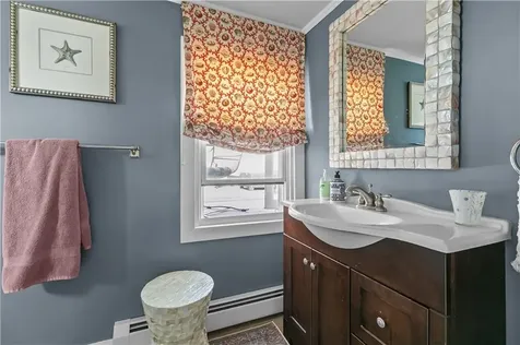 62 Dixon Street Newport RI 02840