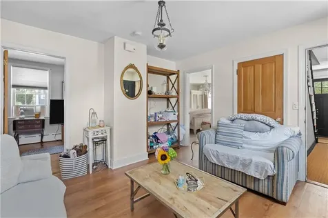 62 Dixon Street Newport RI 02840