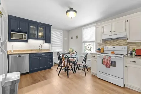 62 Dixon Street Newport RI 02840