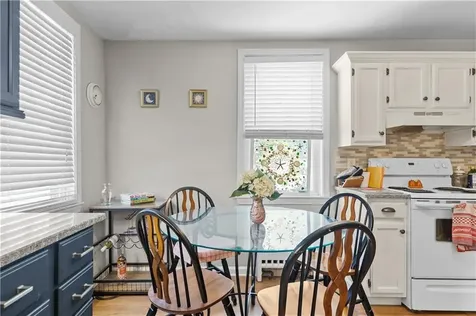 62 Dixon Street Newport RI 02840