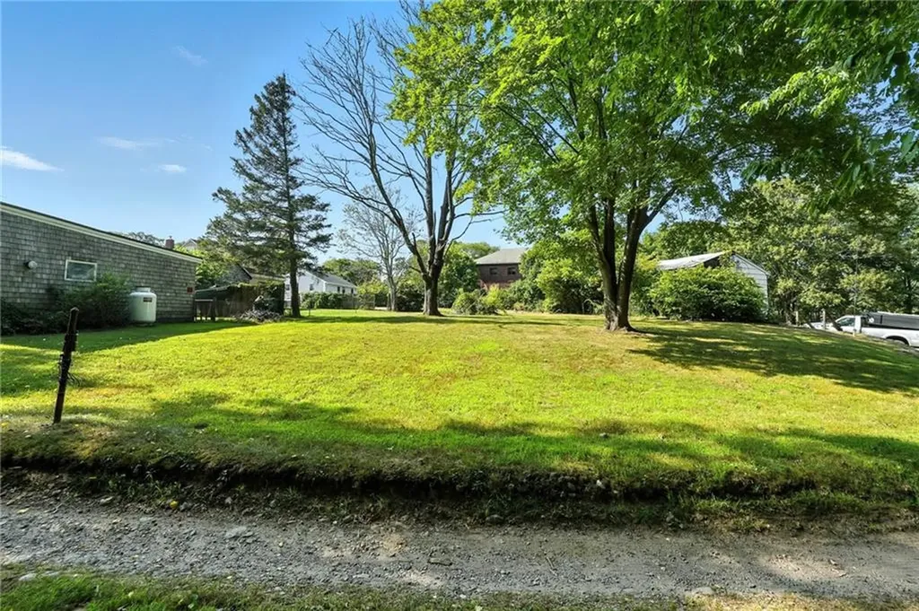 1907 A Kingstown Road South Kingstown RI 02879